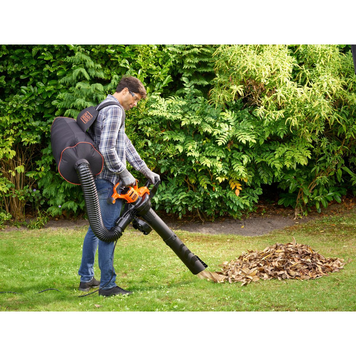 BLACK DECKER 72l Backpack Blower Vacuum and Mulcher LEROY